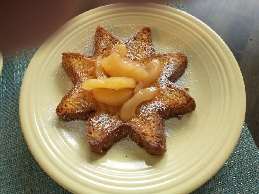 Start the day with elegant French toast topped with cooked apples